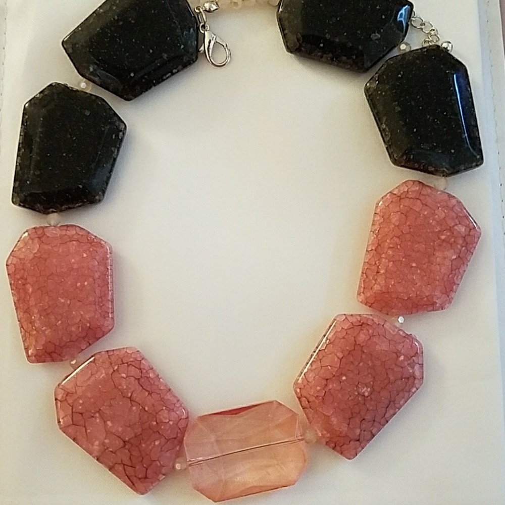 Beautiful necklace New WOT - Picture 1 of 6